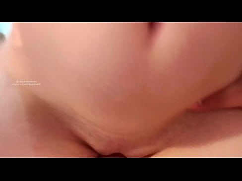 ❤️ 睡在姐姐的房间里，就这样被吵醒了 ☑ Hard porn❤